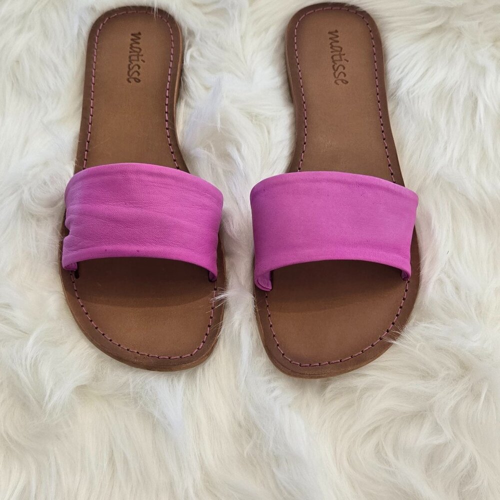 atisse Ava Fuchsia Suede Strappy Sandals - Women's Size 10